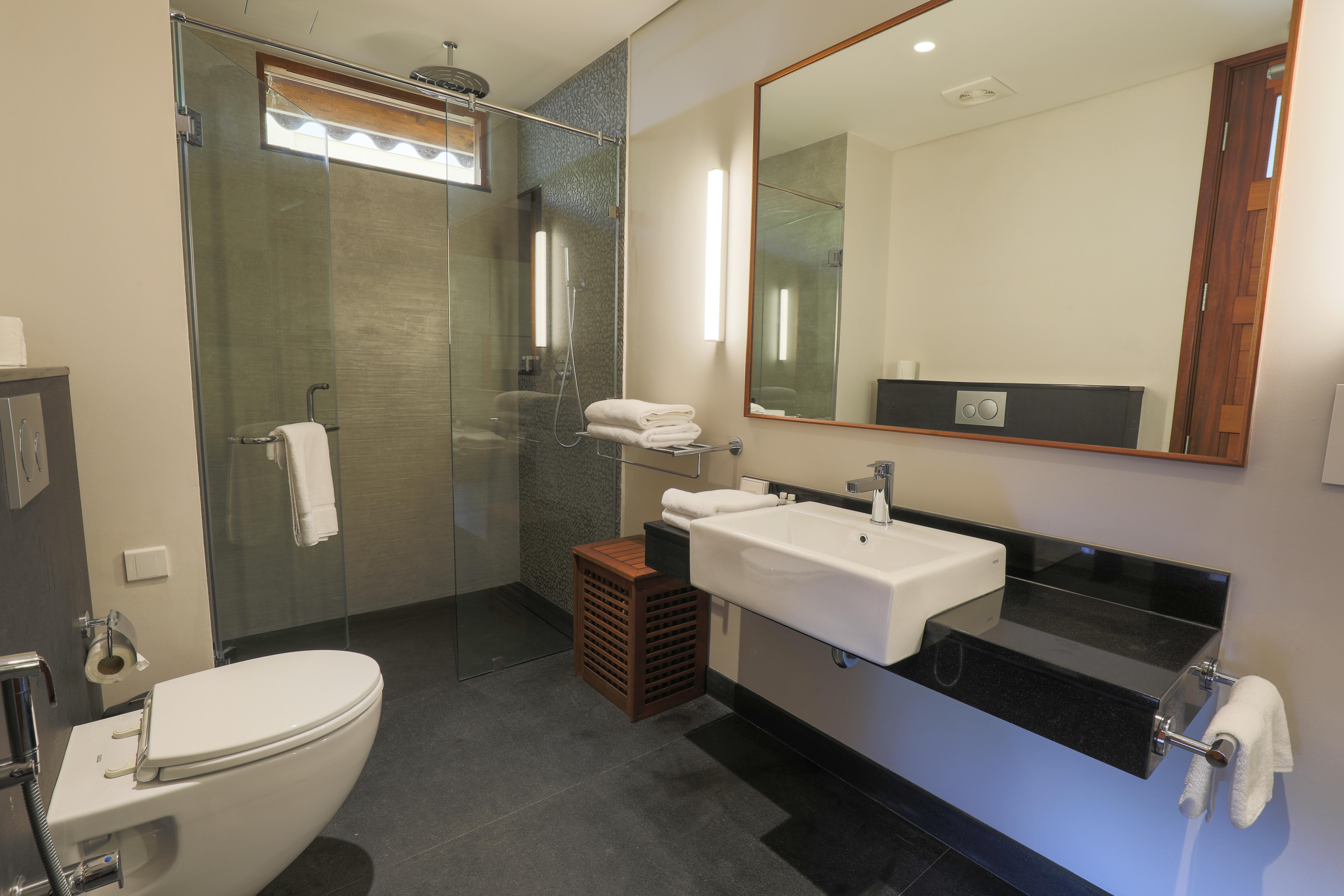 Ja Enchanted Waterfront Seychelles جزيرة عدن